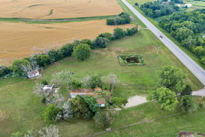  Photo 41