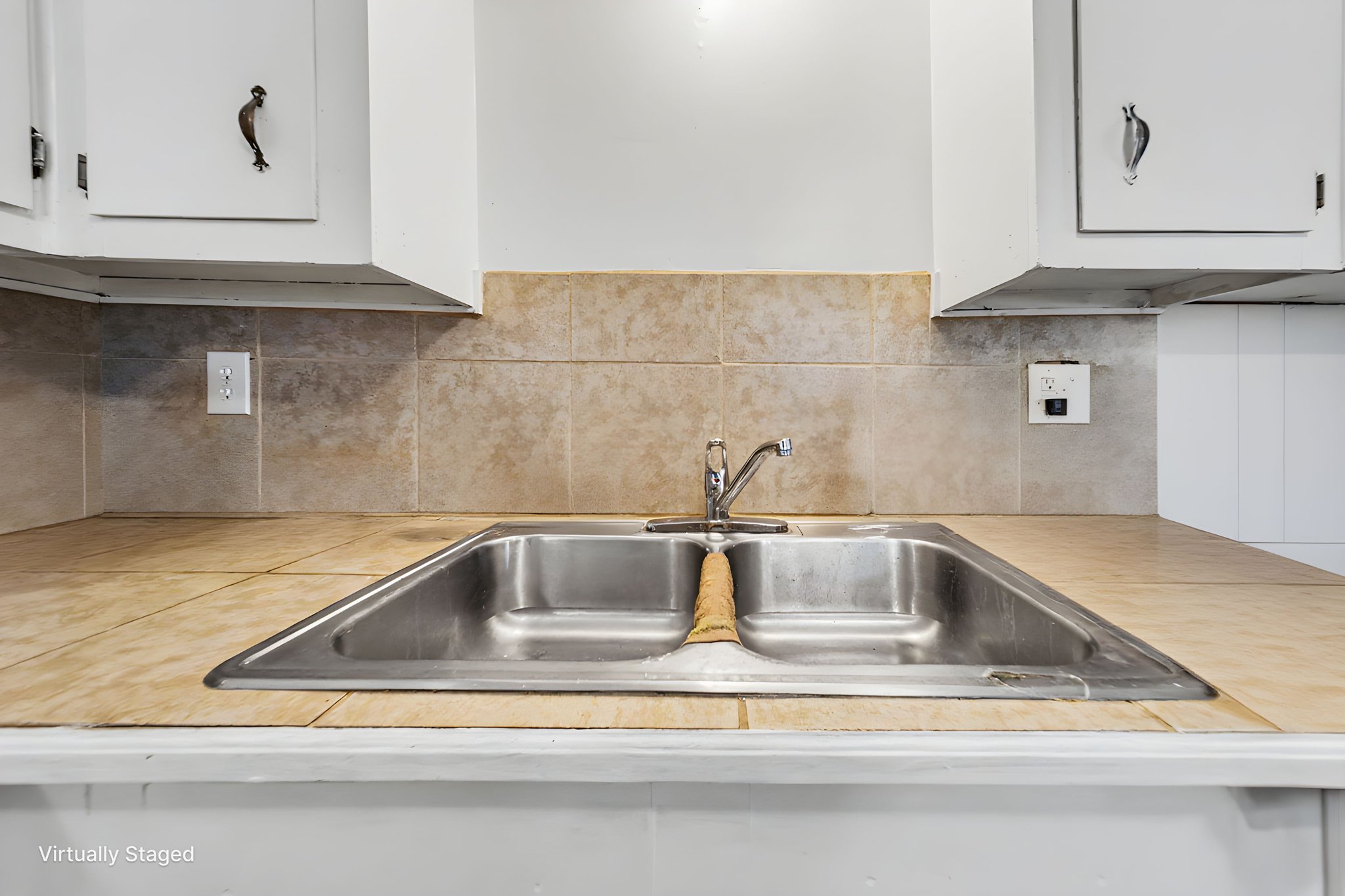 DCE01564_print furniture removed.jpeg