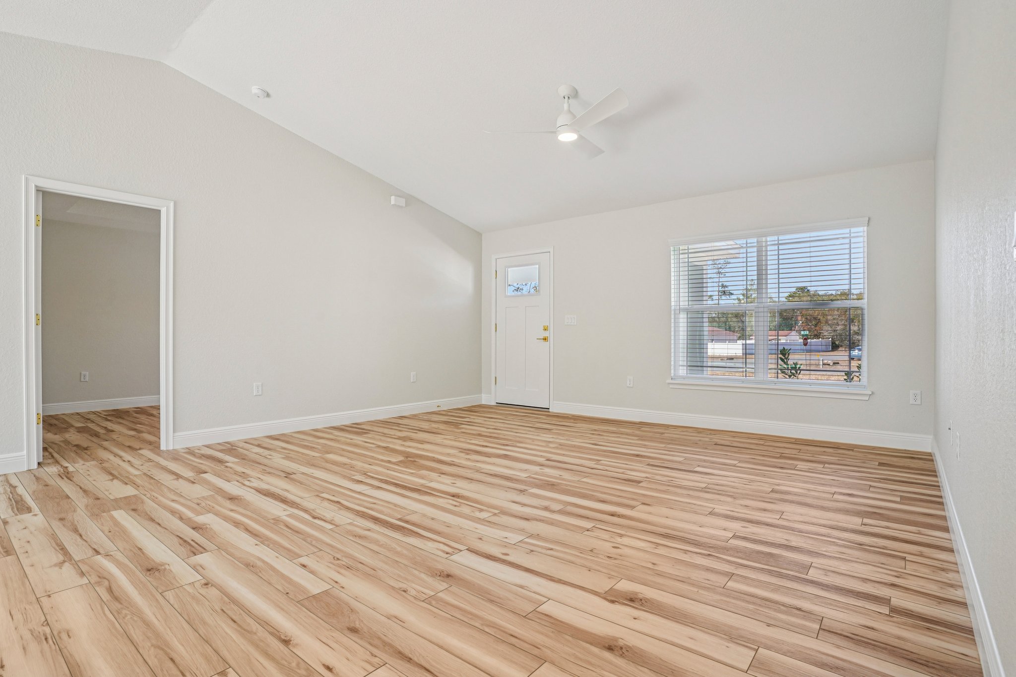 SW 33rd Ct-S1402-008.jpg