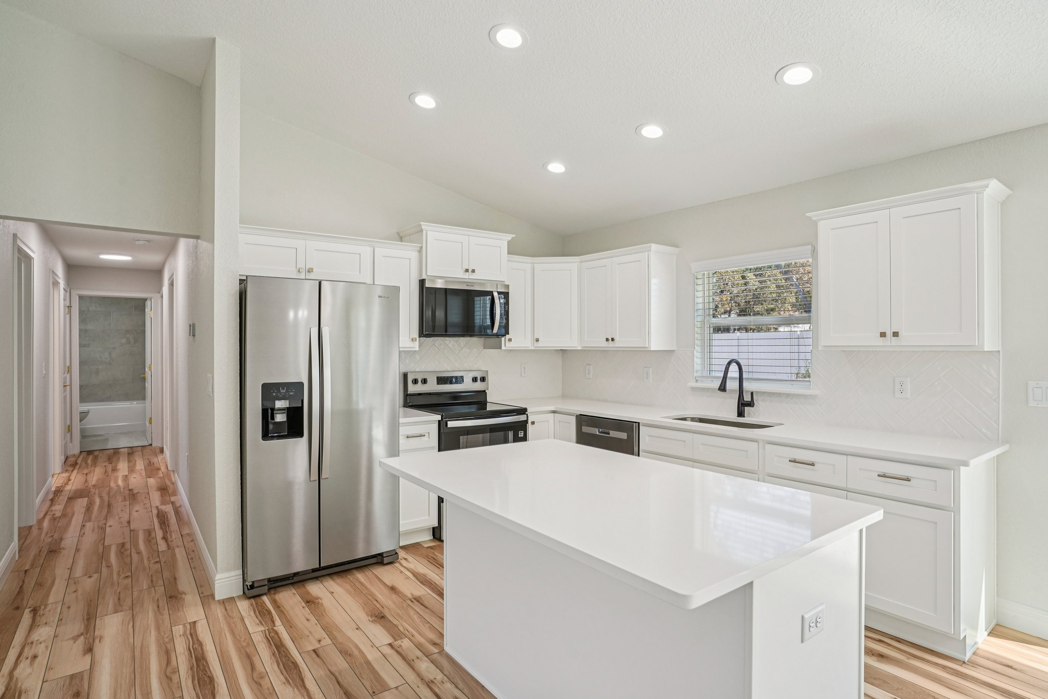 SW 33rd Ct-S1402-016.jpg