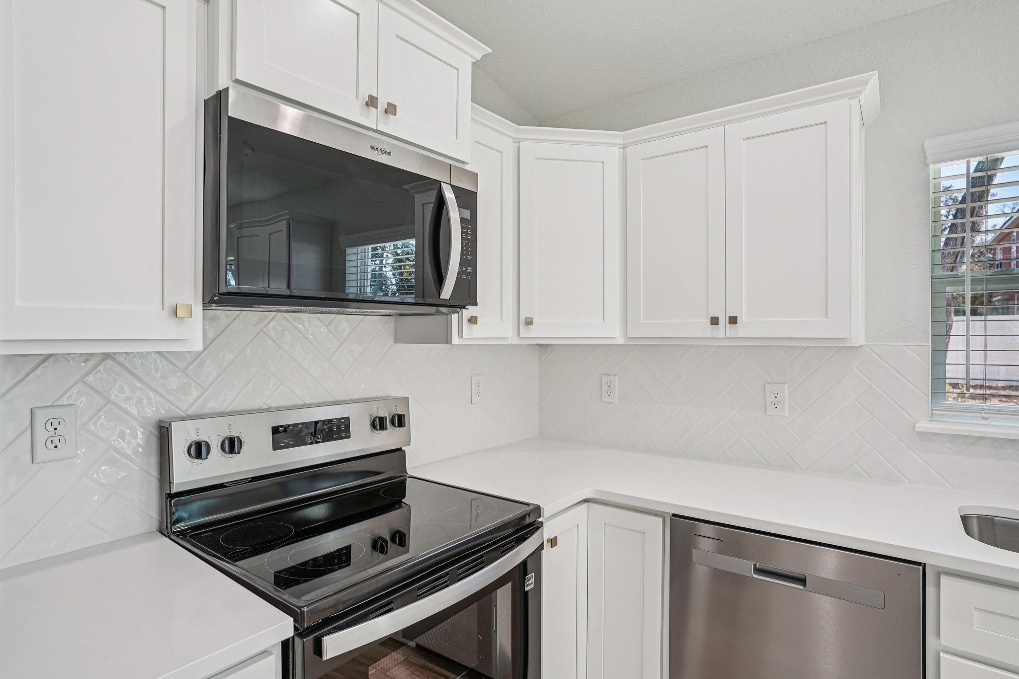 SW 33rd Ct-S1402-019.jpg