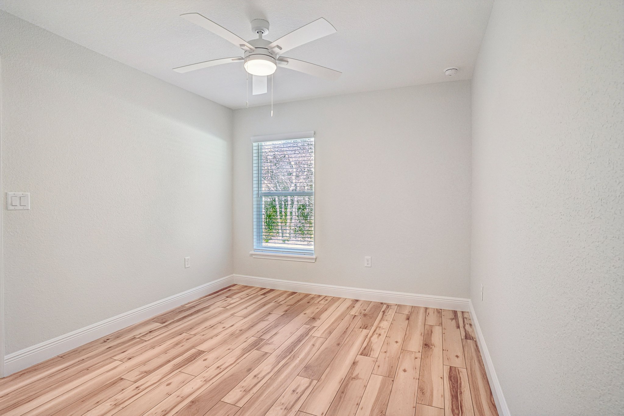 SW 33rd Ct-S1402-037.jpg