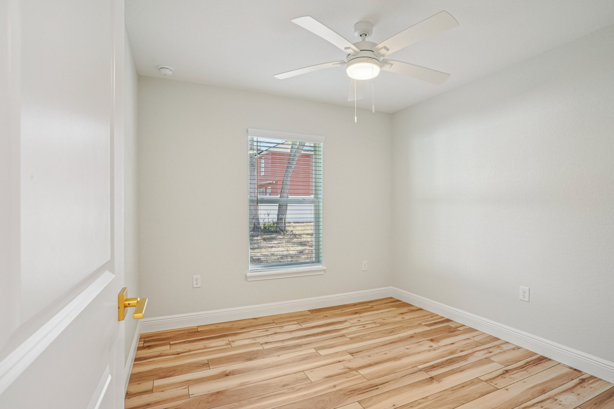 SW 33rd Ct-S1402-040.jpg