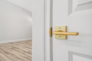 SW 33rd Ct-S1402-041.jpg