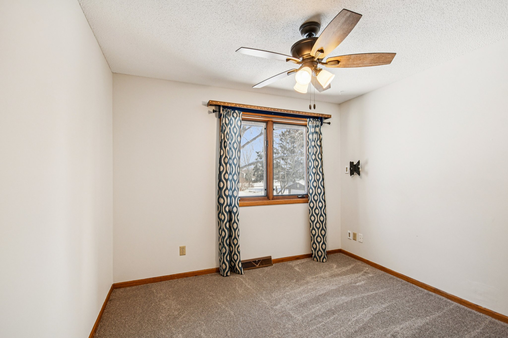 Poppy St NW-S0312-039.jpg