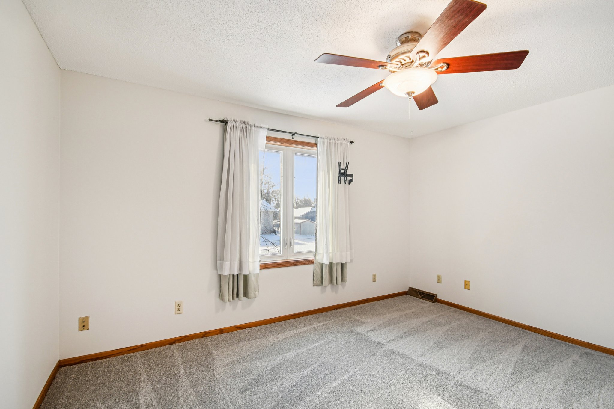 Poppy St NW-S0312-041.jpg