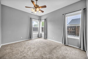  Photo 36