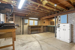  Photo 44