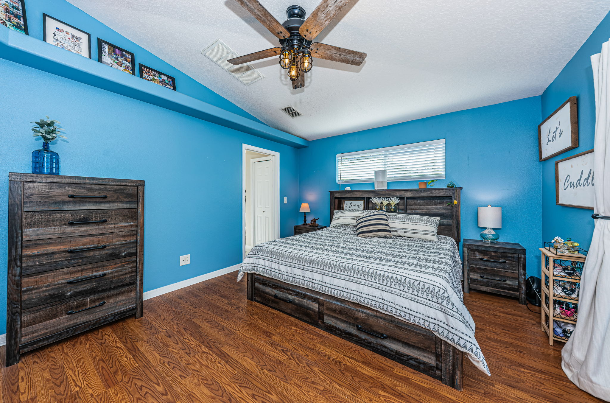 Master Bedroom1a