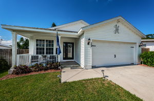 Front Exterior5