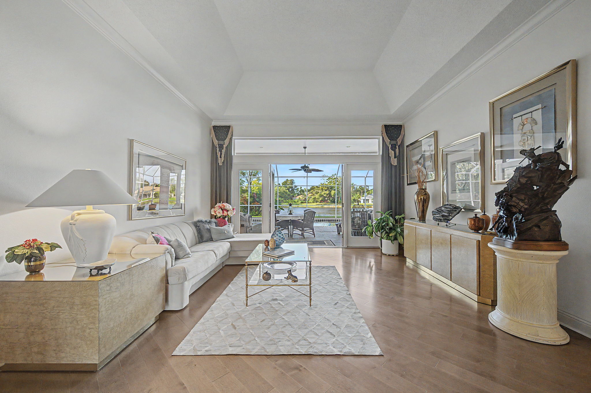 Living Room6