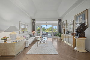 Living Room6