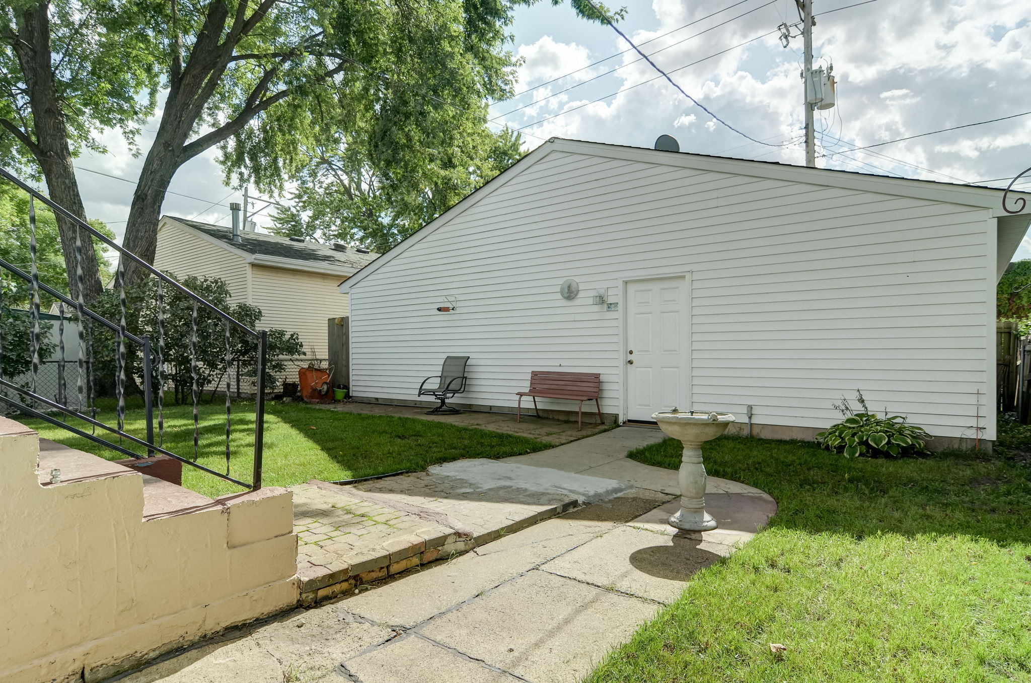 1334 Lafond Ave, St Paul, MN 55104 Red Pine Photography