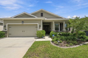 Front Exterior6