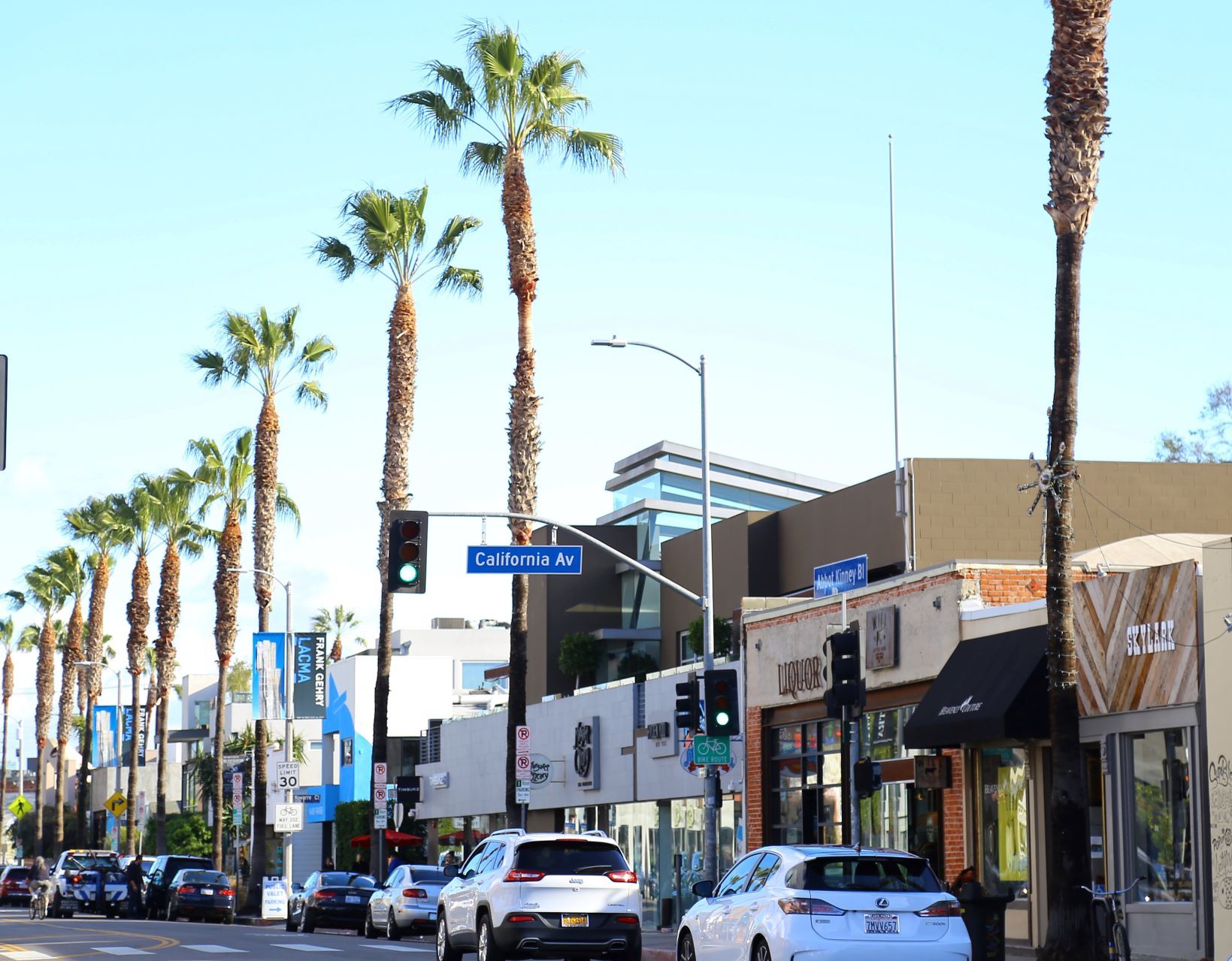 13346 W Washington Blvd, Los Angeles, CA 90066, USA Photo 43