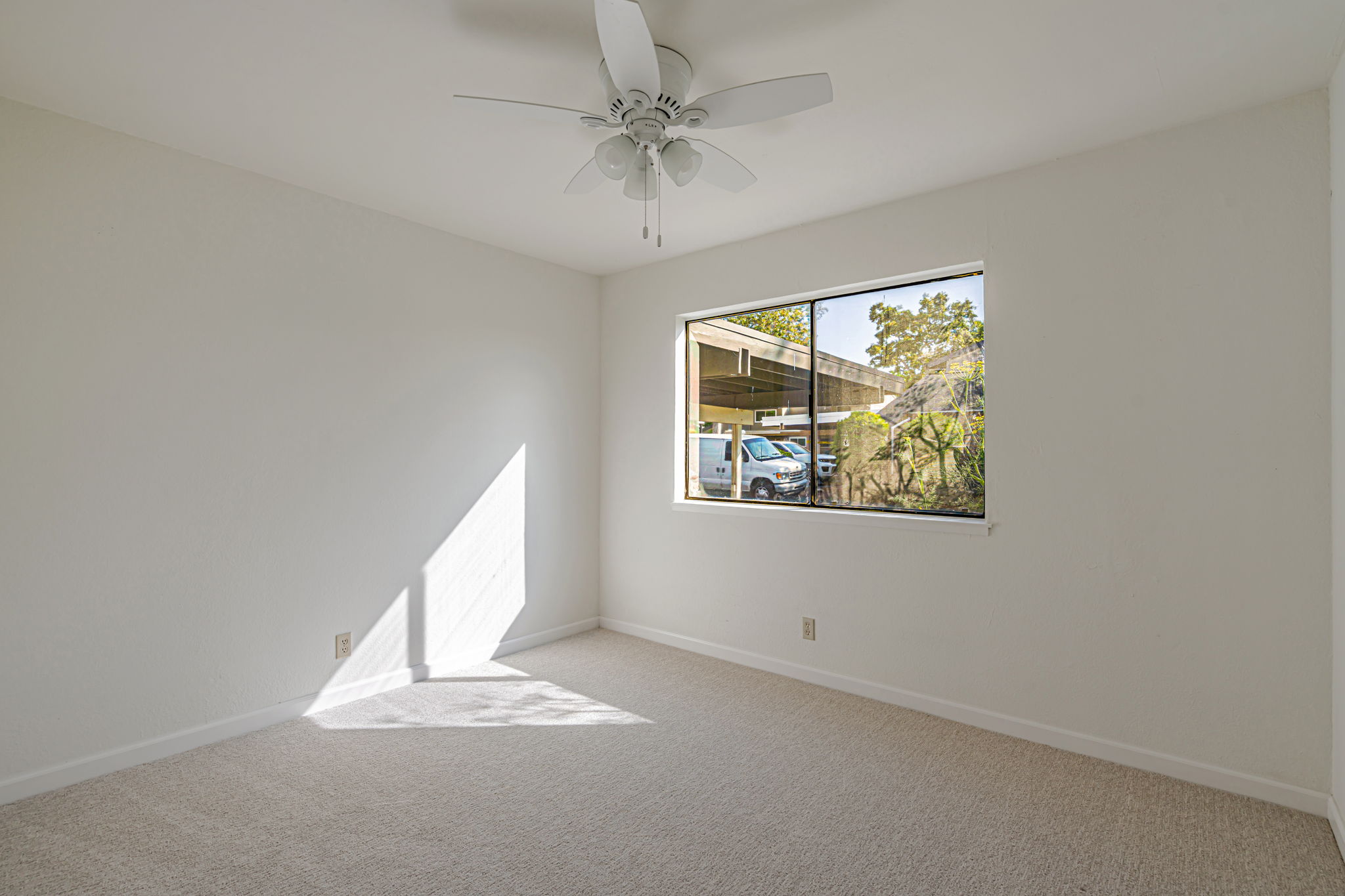 017_ 1335 Kenwal Rd Unit A_