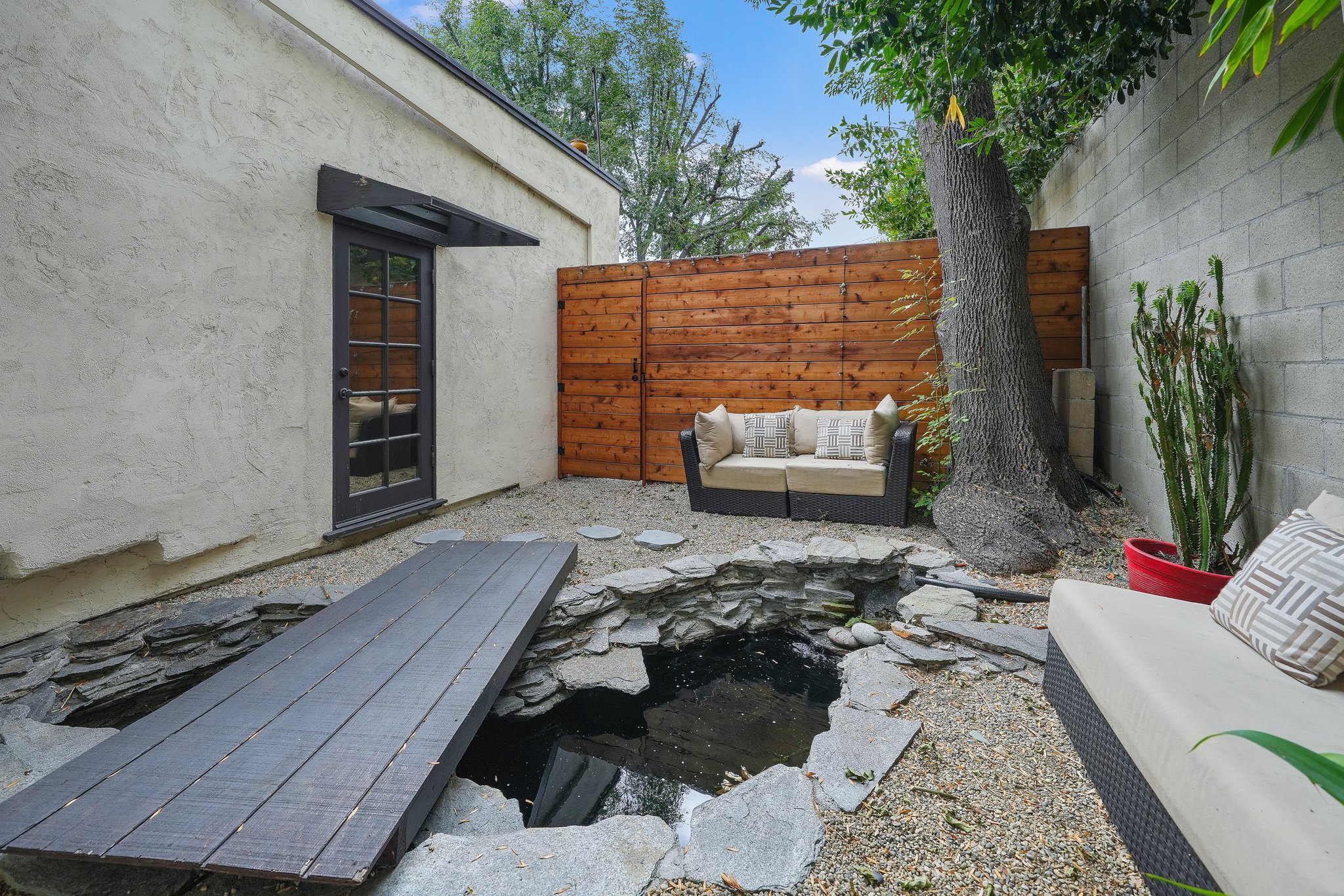 1335 N Fairfax Avenue 7-26.jpg