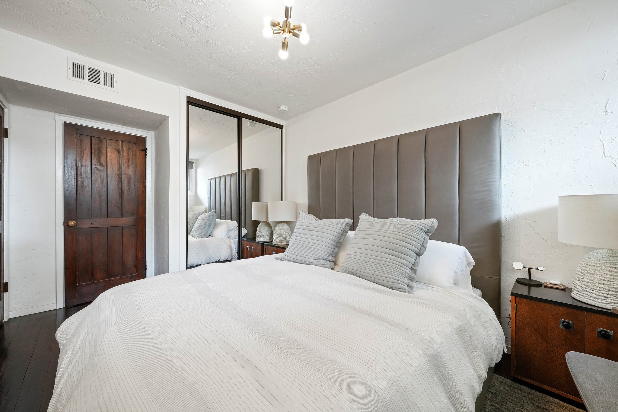 1335 N Fairfax Avenue 7-9.jpg