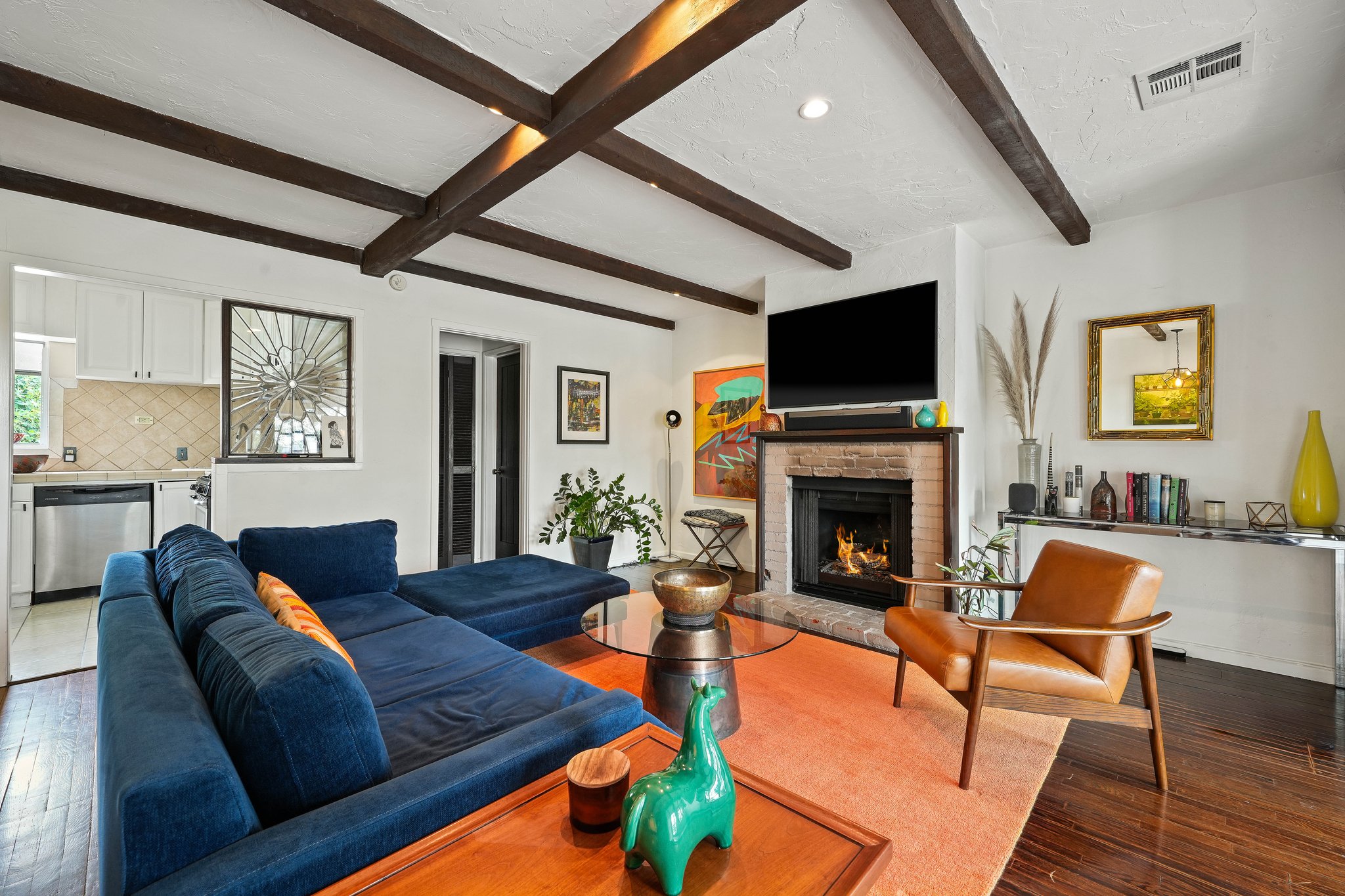 1335 N Fairfax Avenue 7-14.jpg