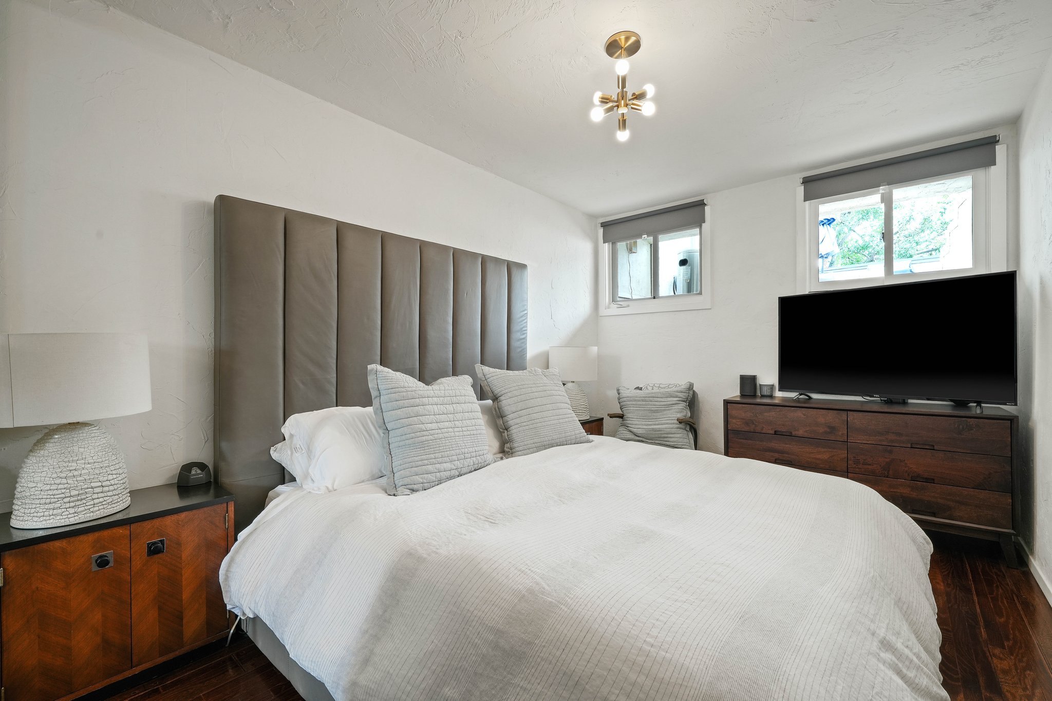 1335 N Fairfax Avenue 7-8.jpg