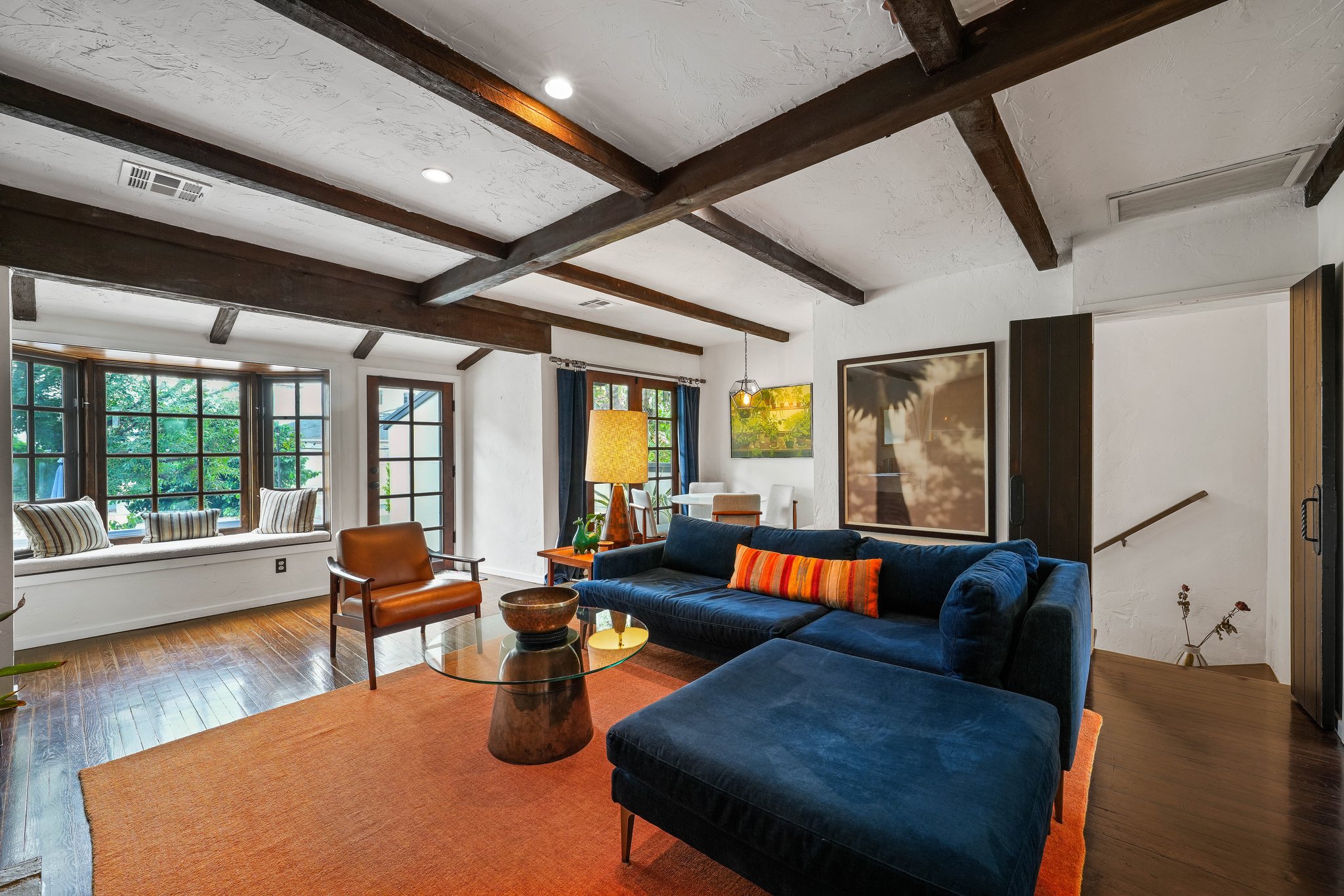 1335 N Fairfax Avenue 7-11.jpg