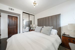 1335 N Fairfax Avenue 7-9.jpg