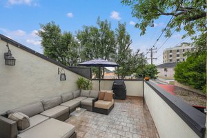 1335 N Fairfax Avenue 7-24.jpg