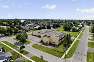  Photo 4
