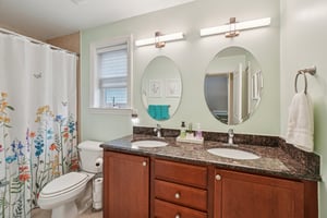 Webster Ave-S2303-027.jpg