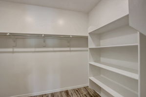 W Rowel Rd-030