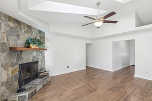 Bee St N-009.jpg