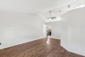 Bee St N-016.jpg