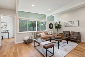 1336 Brown Dr, Davis, CA 95616, USA Photo 6