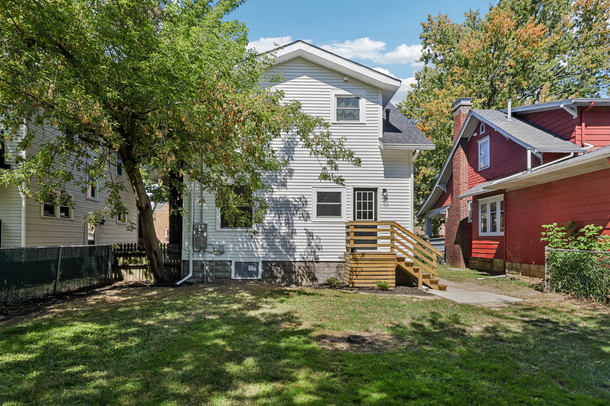 E Erie Ave-S1309-035.jpg