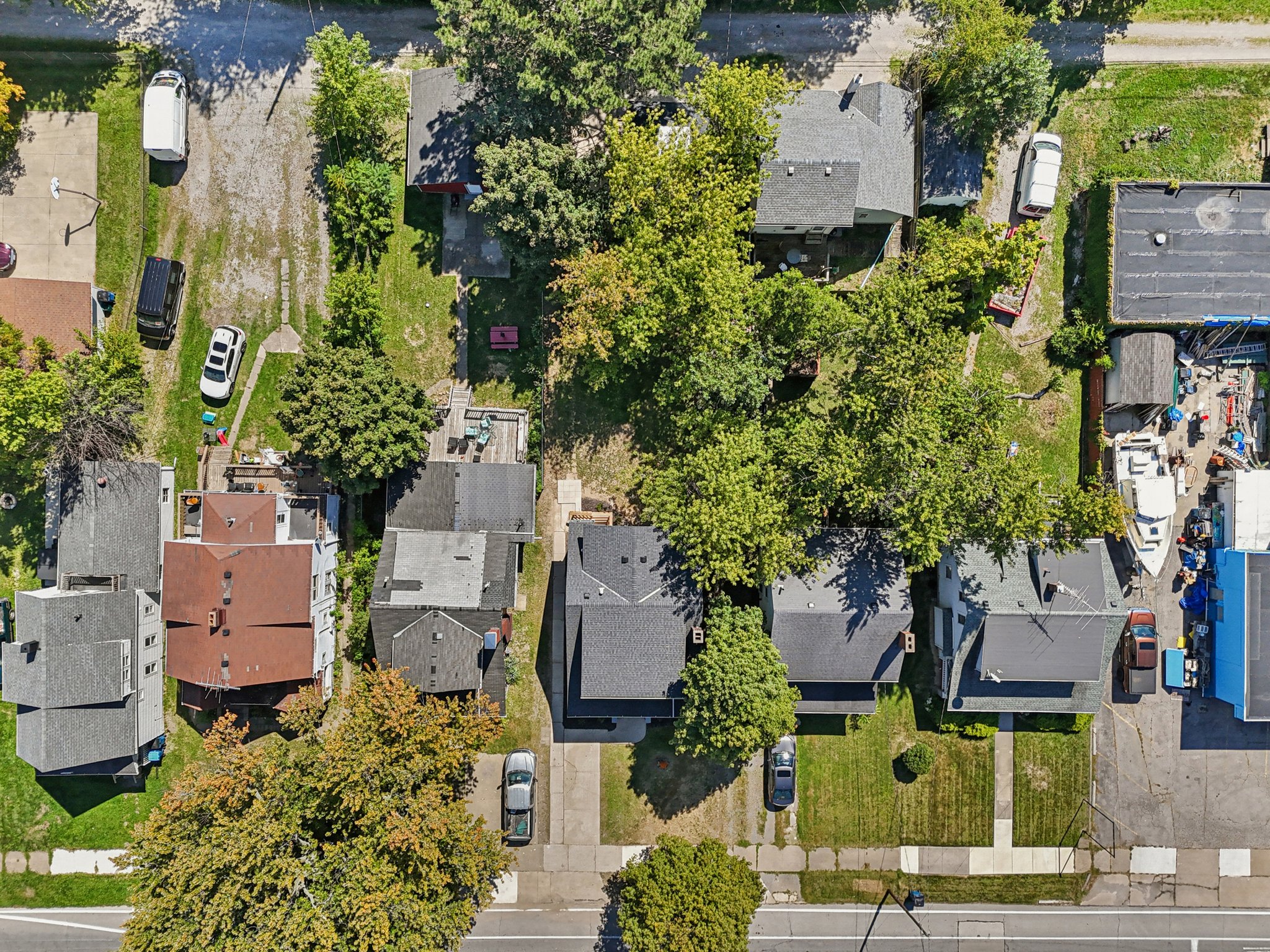 E Erie Ave-S1309-039.jpg