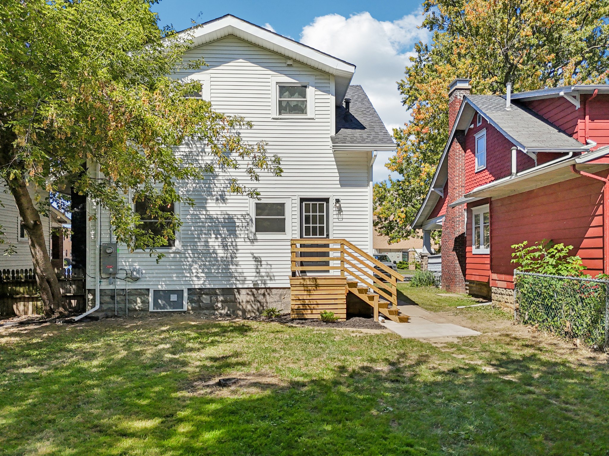 E Erie Ave-S1309-043.jpg
