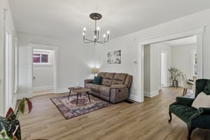 E Erie Ave-S1309-007.jpg