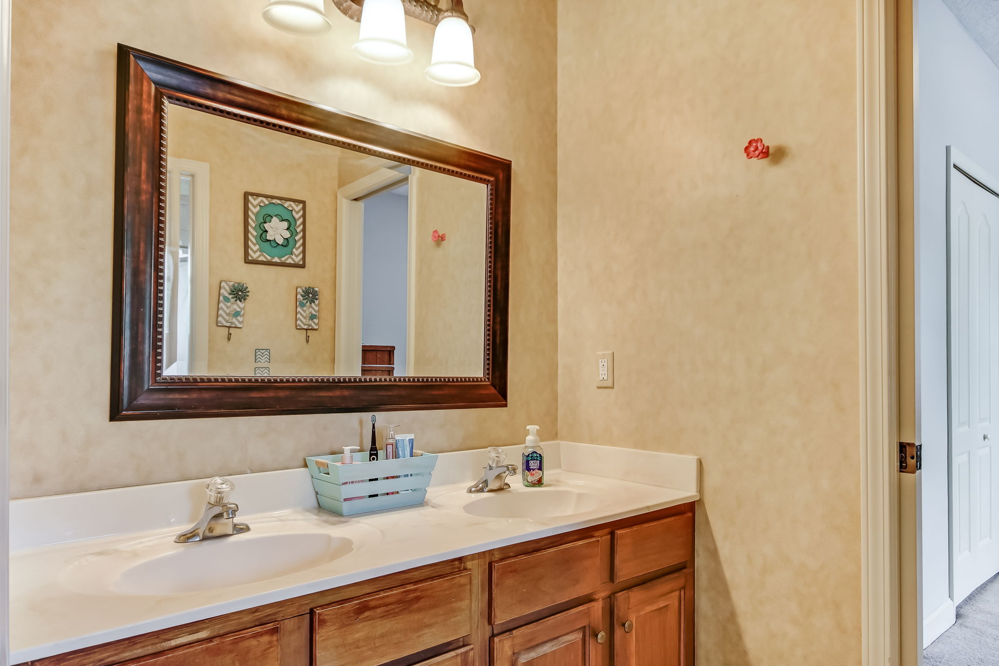 4th Bathroom-Jack & Jill