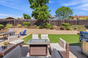  Photo 35