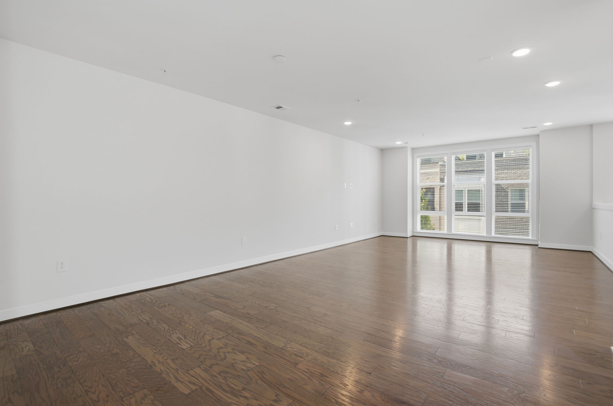13367 Launders St _011