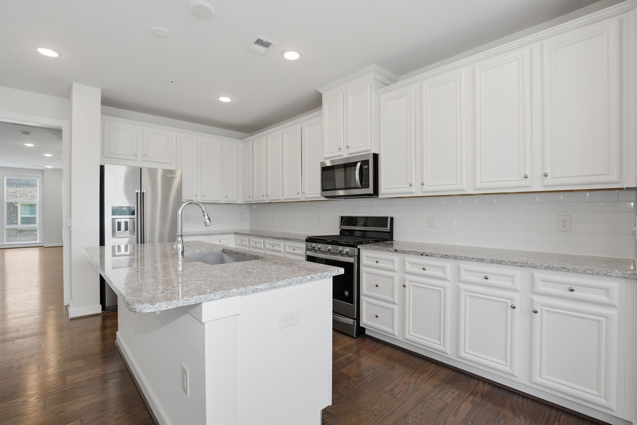 13367 Launders St _020