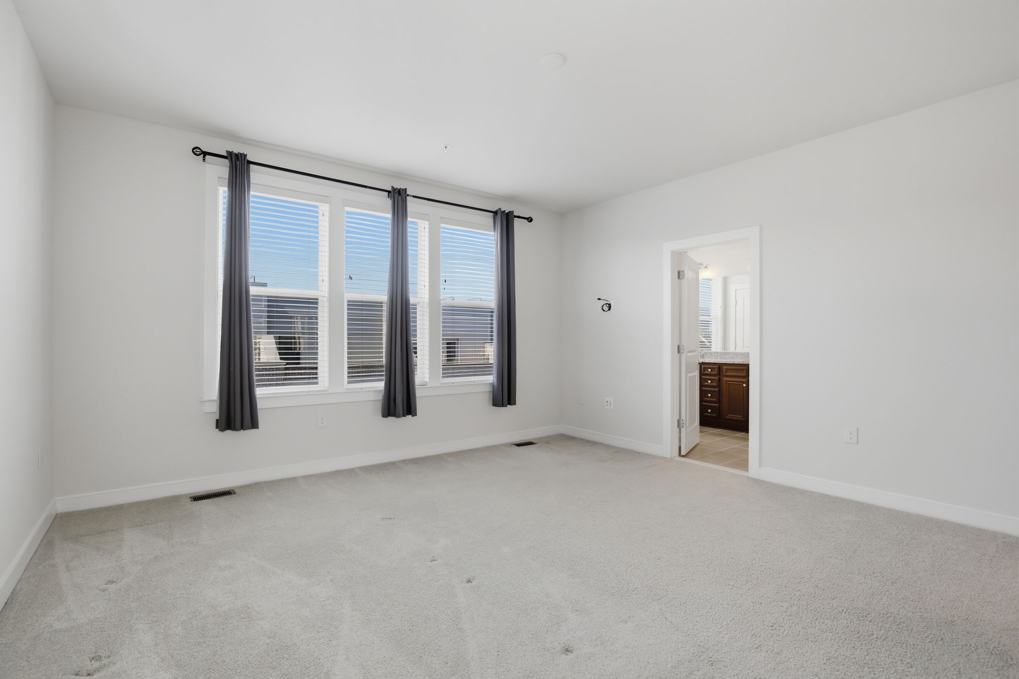 13367 Launders St _031