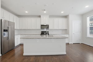 13367 Launders St _021