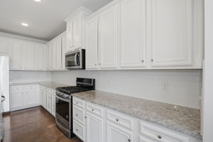 13367 Launders St _022