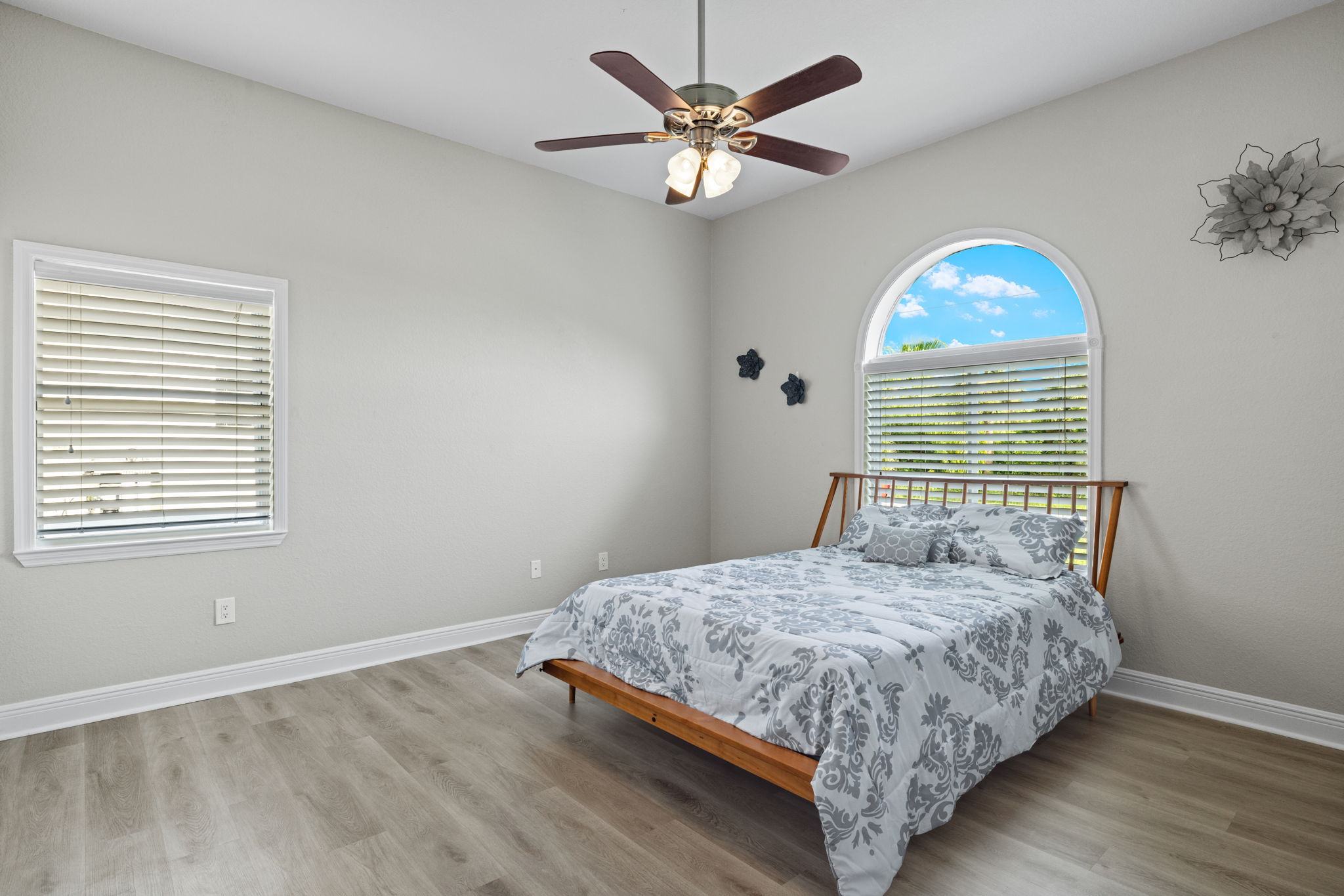 17-Guest Bedroom