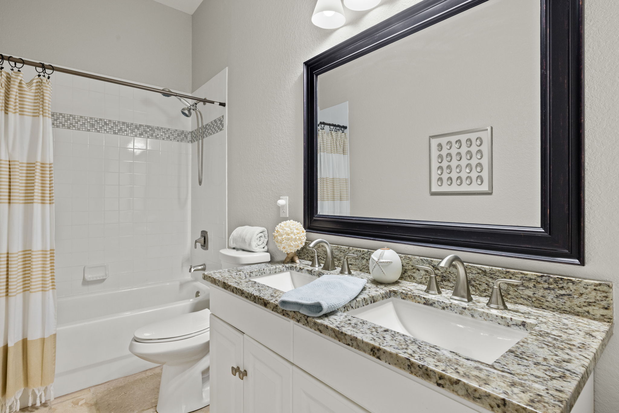 20-Guest Bathroom 2