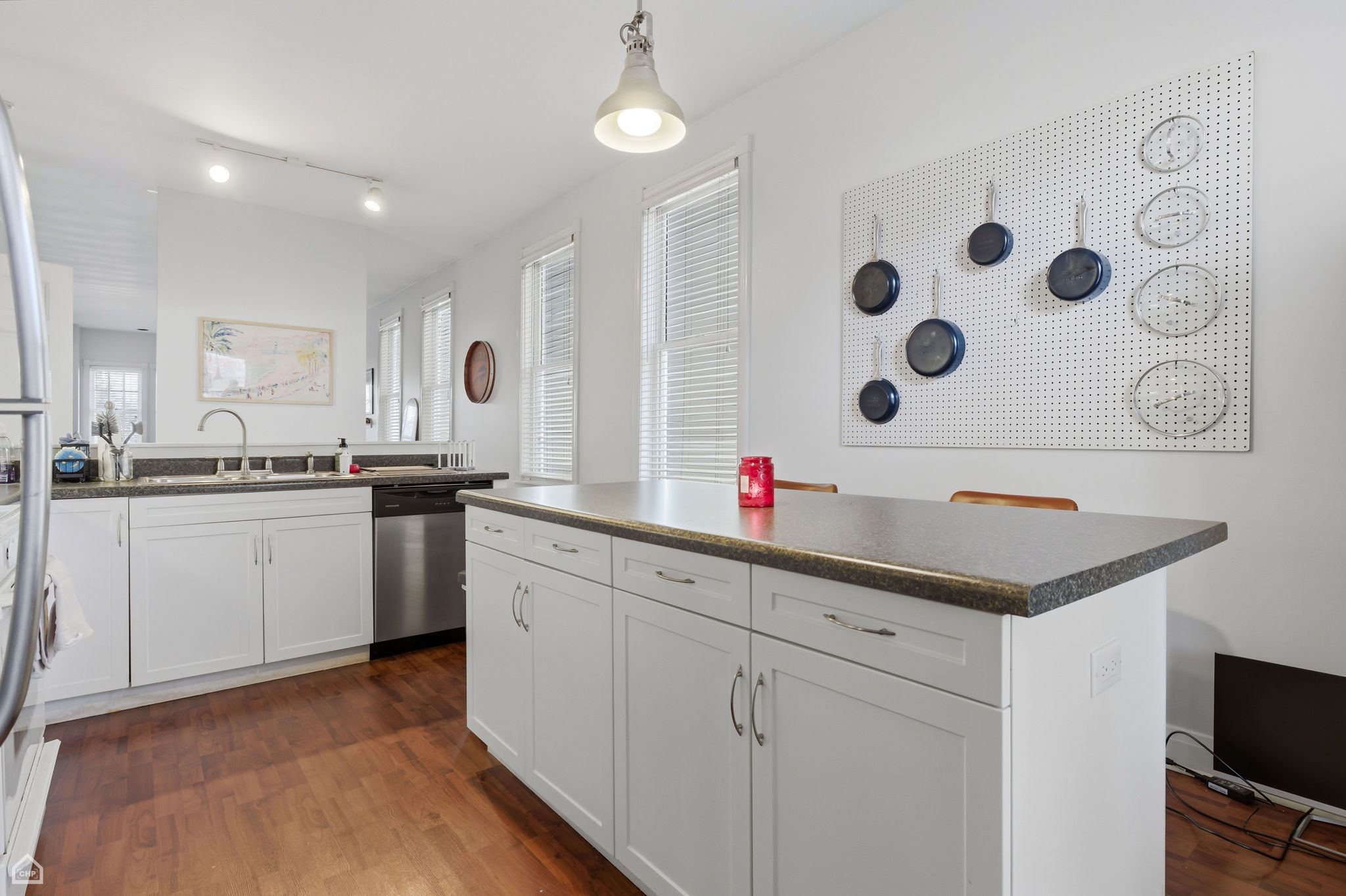 1337 W Barry Ave 1 - Matt Liss_007