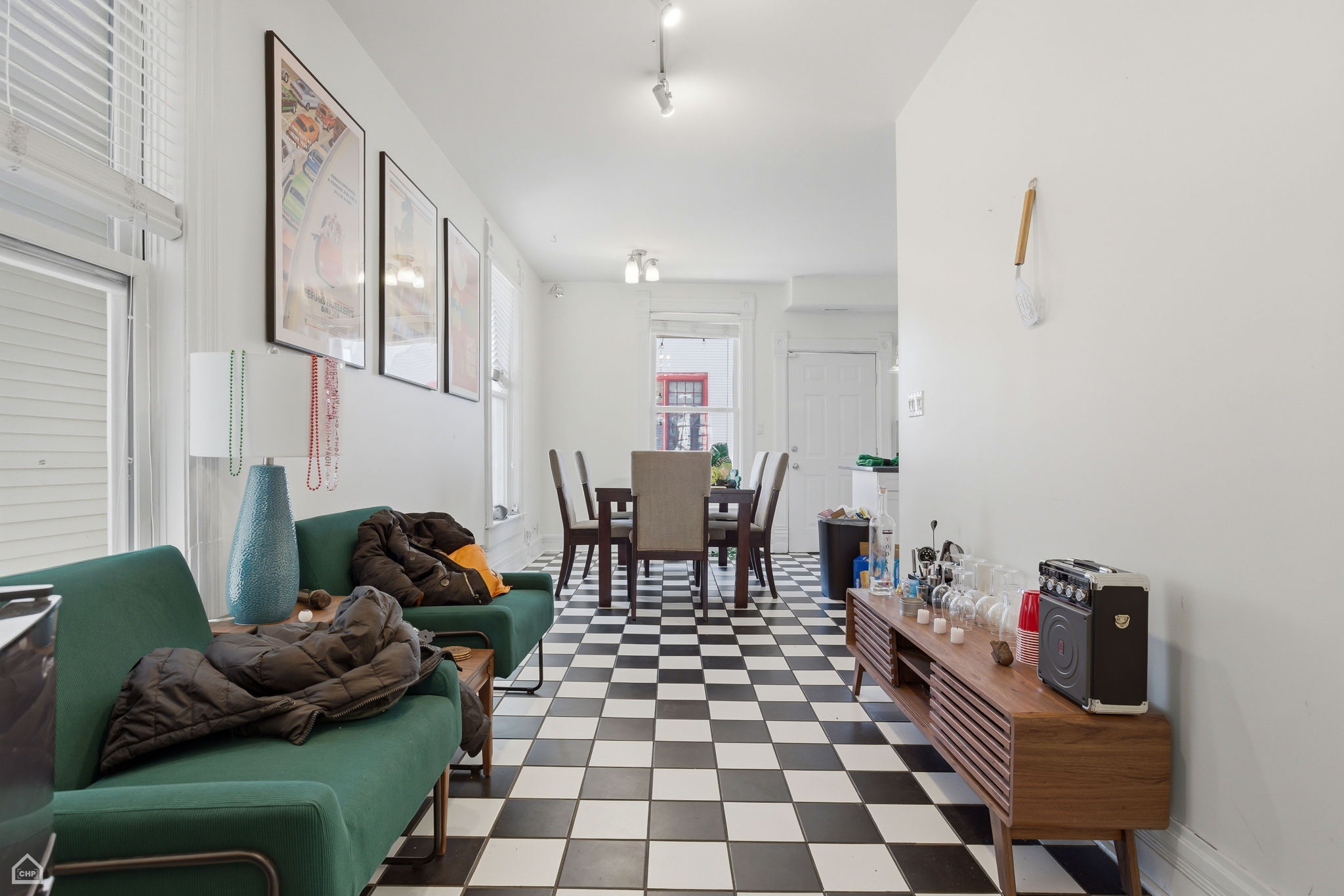 1337 W Barry Ave 2 - Matt Liss_008