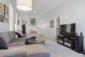 1337 W Barry Ave 1 - Matt Liss_002