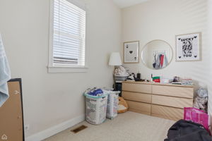 1337 W Barry Ave 1 - Matt Liss_008